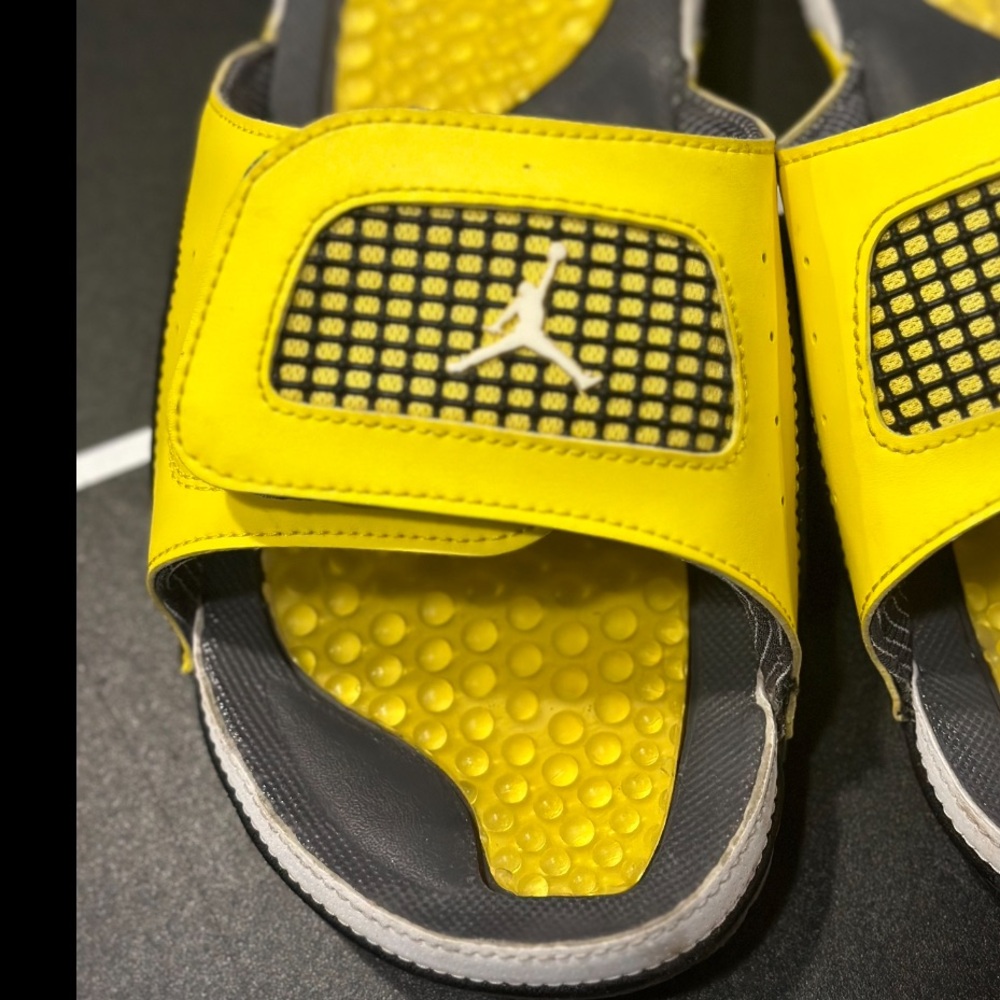 2021 Jordan Hydro Slide 4 'Lightning' - image 4